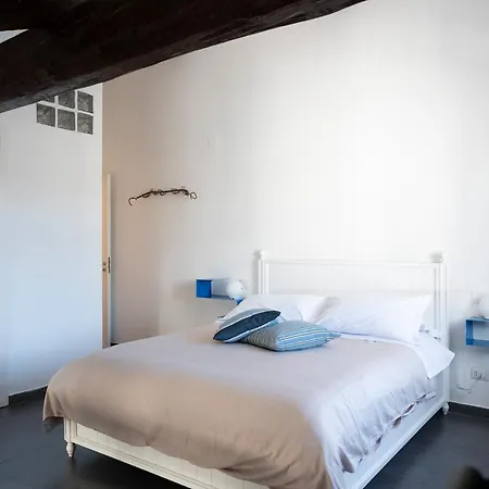Palazzo Della Loggia 3* Nápoly