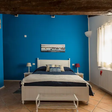 Oda ve Kahvaltı Palazzo Della Loggia Napoli