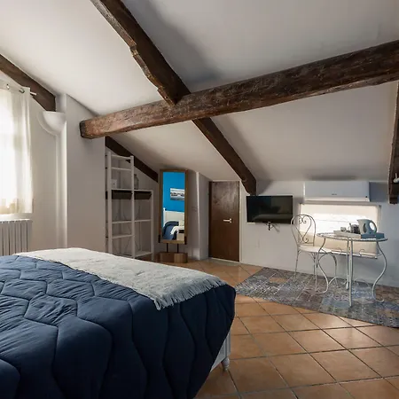 Palazzo Della Loggia Napoli