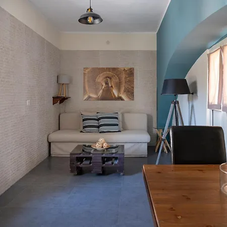 Palazzo Della Loggia 4* Неаполь